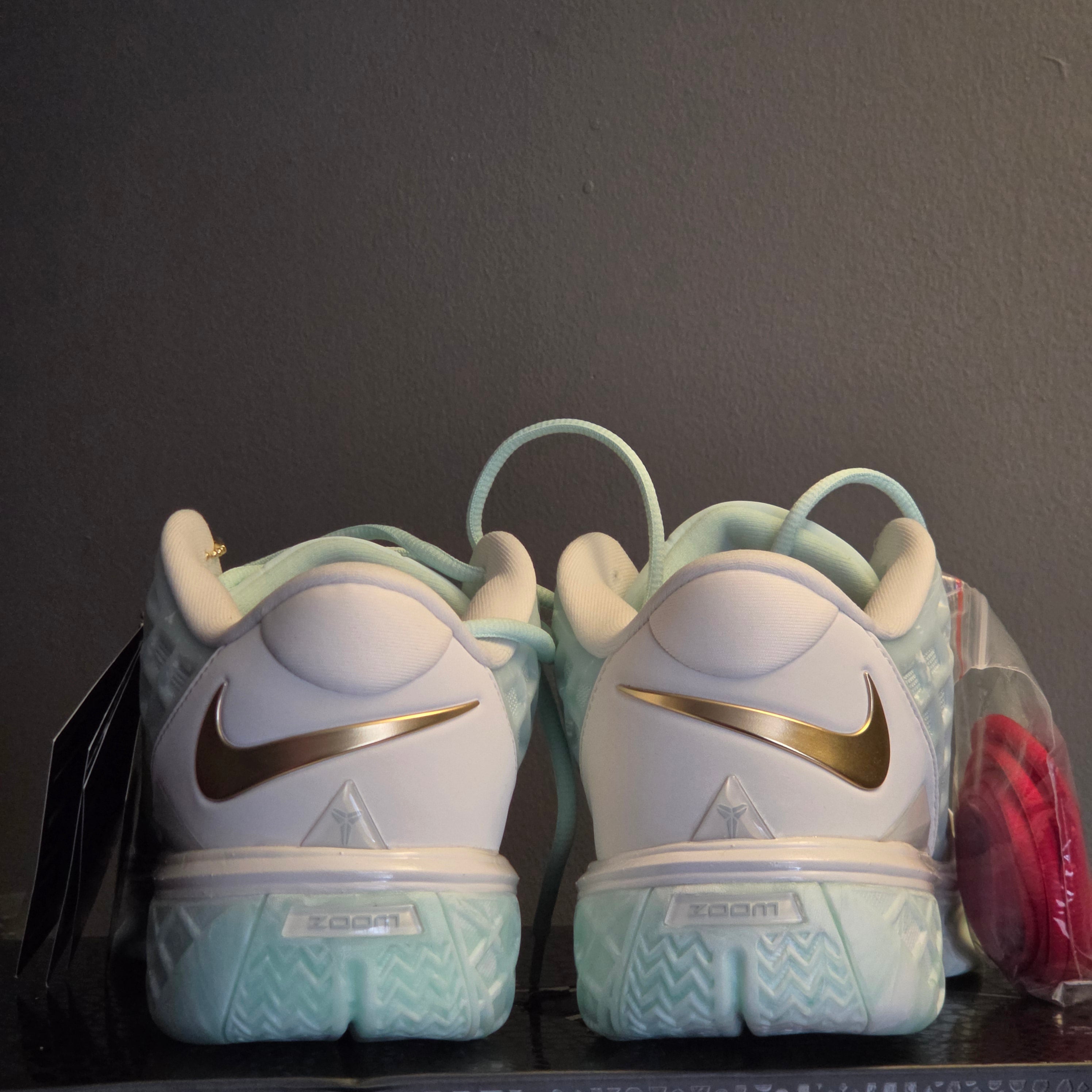 Nike Kobe 3 Low Protro "CHBL"