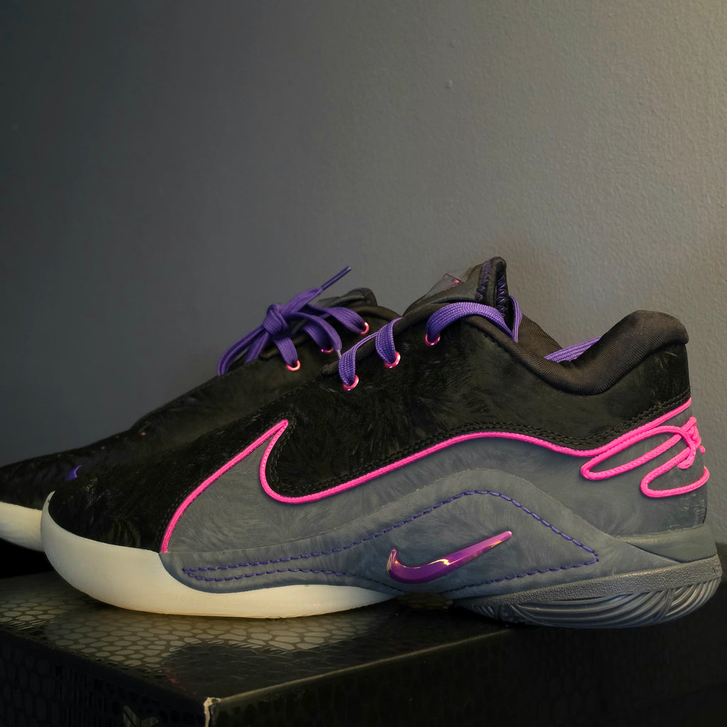 Nike LeBron 22 "Black Pink"