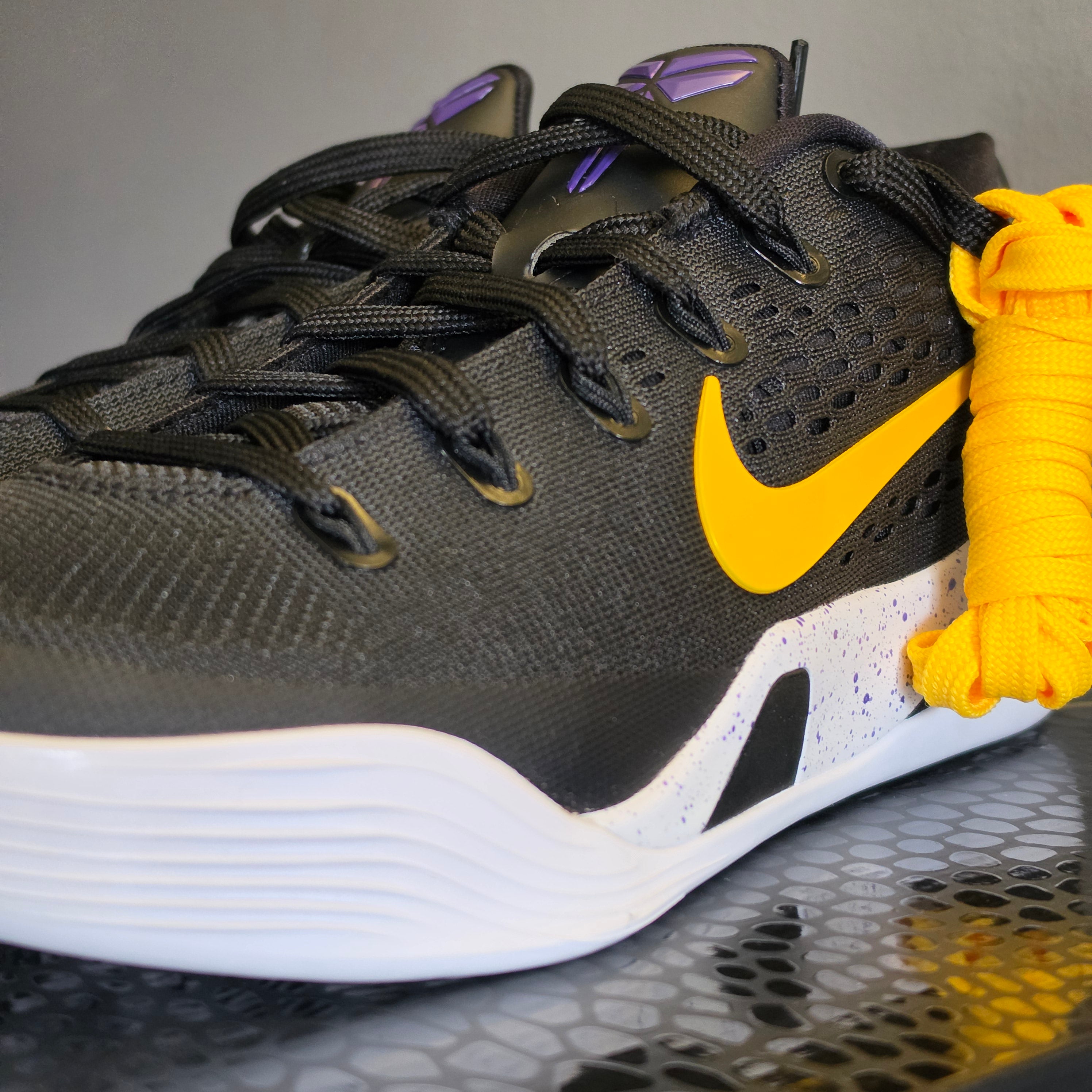 Nike Kobe 9 "Black and Gold"