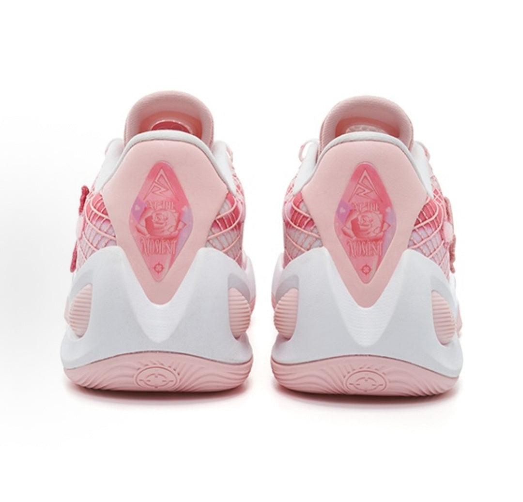 RIGORER AR1 Valentine's Day zapatilla de básquet vista del talón